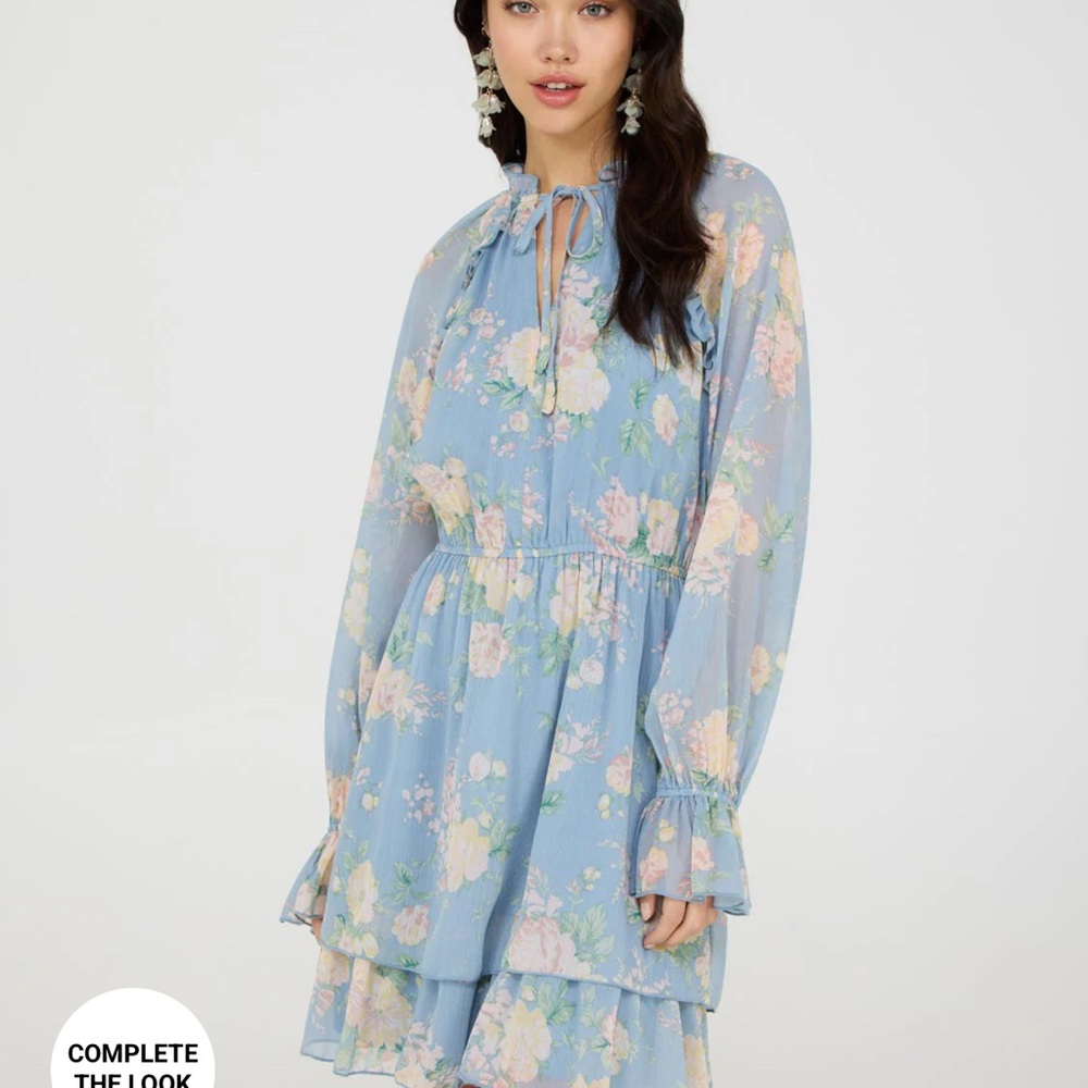 Suzy Shier Blue Floral Long Sleeve Dress